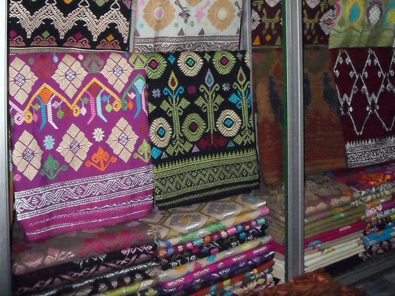 Bisnis Kain “Prada” Sablon dari Klungkung Semakin Berkibar