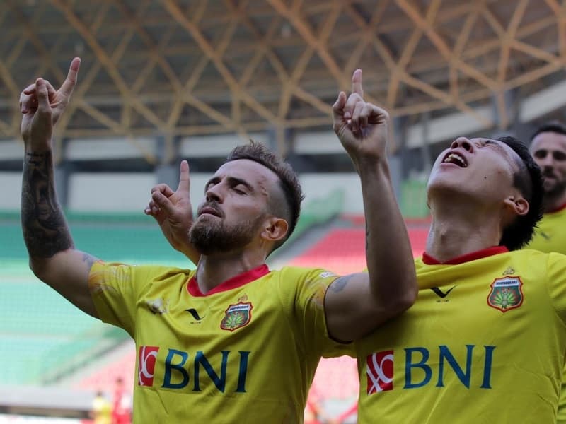 Siapa yang Layak Menjadi Pemain Terbaik Liga 1?