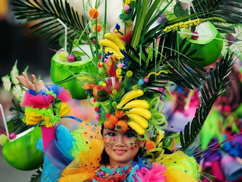 Salah satu peserta Jember Fashion Carnaval (Foto: erawisata-blogspot.com)
