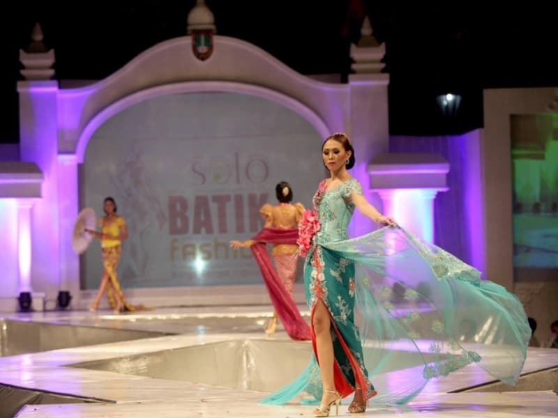 Solo Batik Fashion. (Irfanady Wordpress)