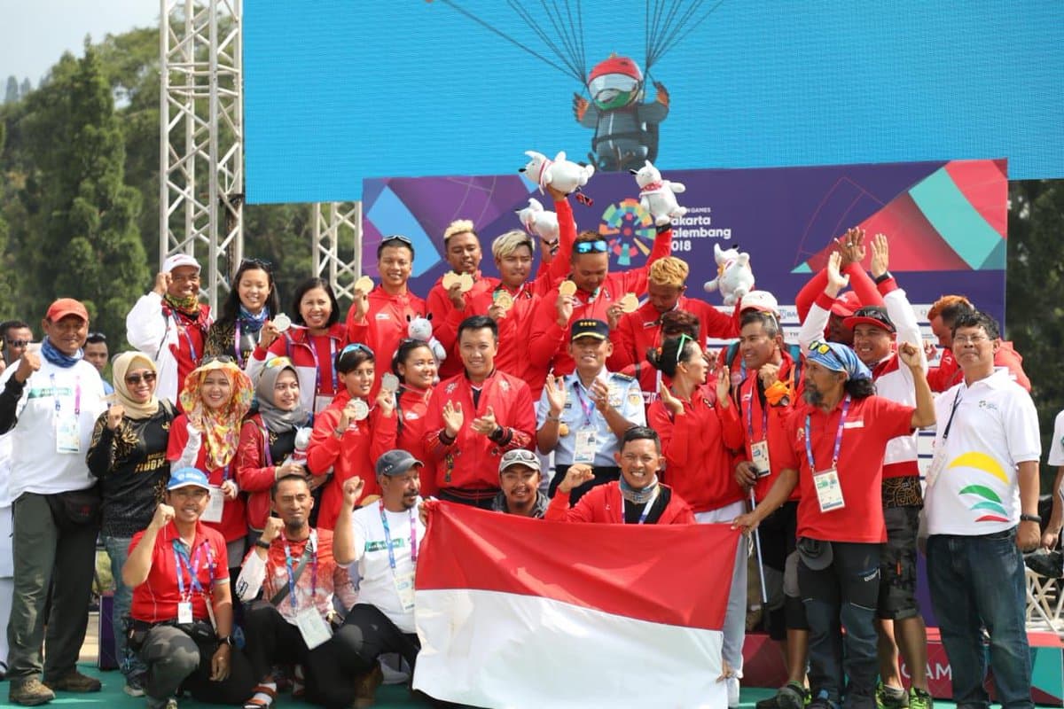 Atlet Paralayang menyumbang medali emas bagi Indonesia. (Twitter/@KEMENPORA_RI)