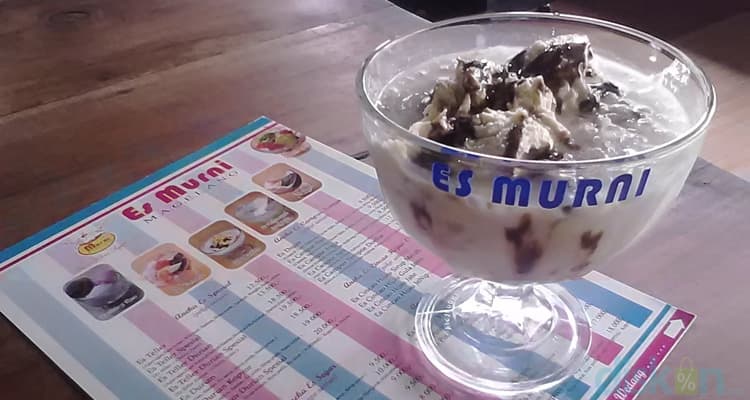 Menikmati Segarnya Es Murni Khas Magelang