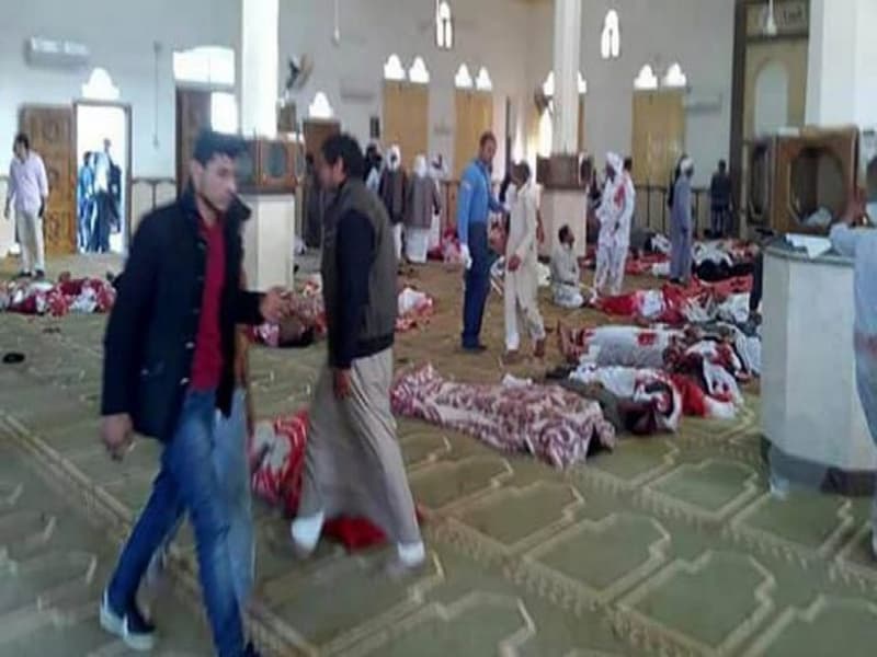 Korban tewas dalam serangan teror di masjid Mesir (AFP)Korban tewas dalam serangan teror di masjid Mesir (AFP)