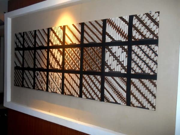 Koleksi batik klasik motif parang di Museum Taman Pintar Yogyakarta. (Tembi/Suwandi)