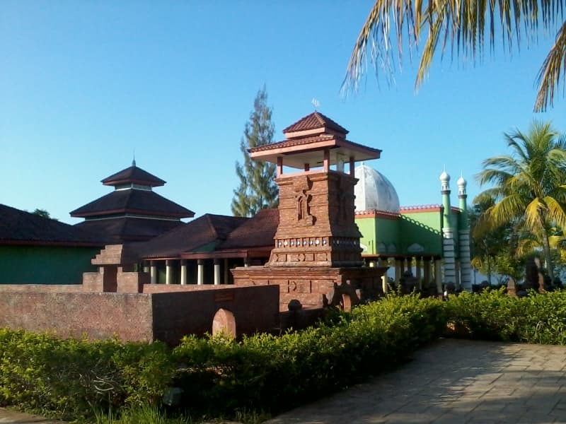 Masjid Kuno di Indonesia Dibangun Tanpa Menara dan Kubah