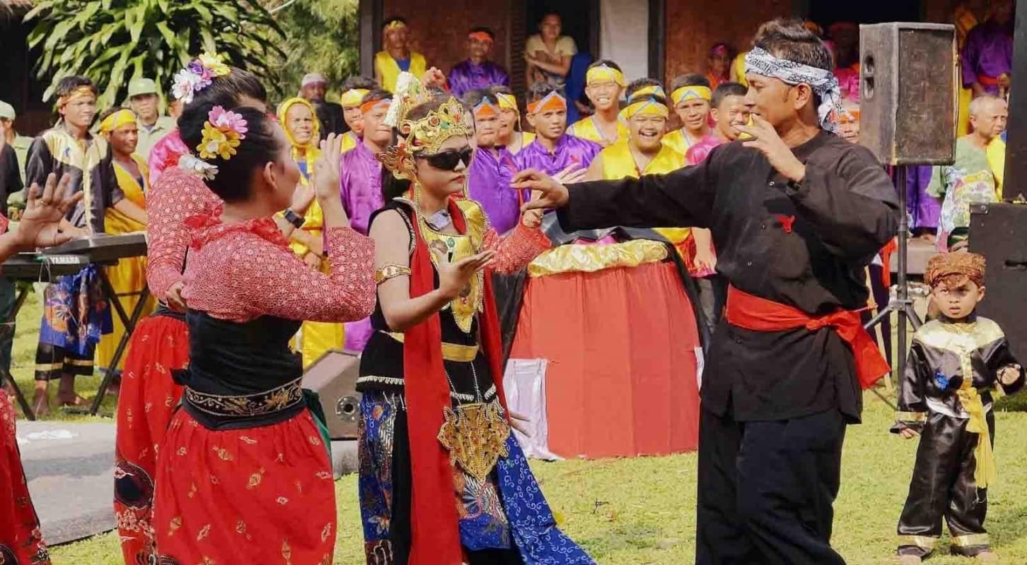 Ihwal Tari Sintren, Kisah Sejoli Beda Kasta di Era Kesultanan Mataram