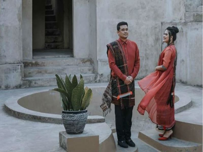 Kahiyang Ayu dan Bobby Nasution dalam sesi prewedding.  Keduanya kini telah sah menjadi suami istri. (All Seasons Photo)