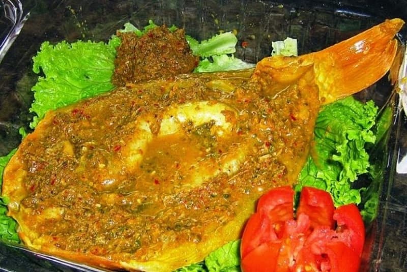 Dengke Mas Na Niura, makanan khas Tanah Batak yang unik dan enak. (republika.co.id)
