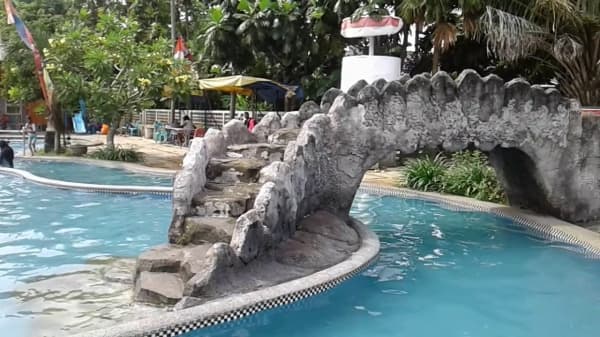 Waterpark Semawis di Kedungmundu Semarang. (Youtube)