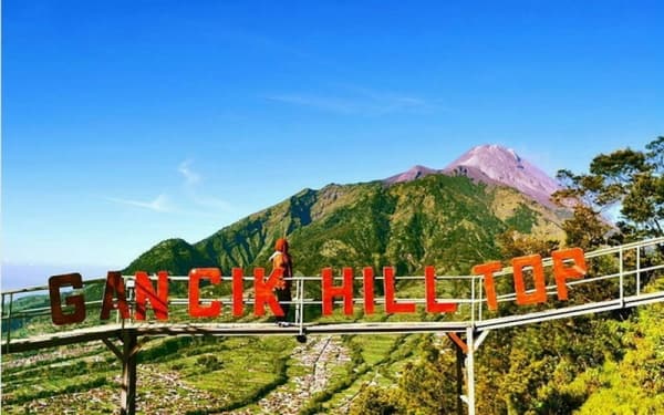 Butuh Sudut Lain untuk Menikmati Gunung Merapi? Ke Gancik Top Hill di Boyolali Saja!