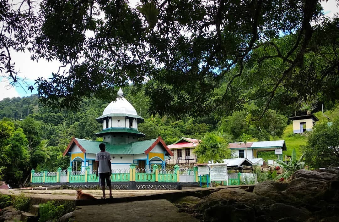 Masjid Patimburak terletak di Provinsi Papua Barat. (goodnewsfromindonesia.id)