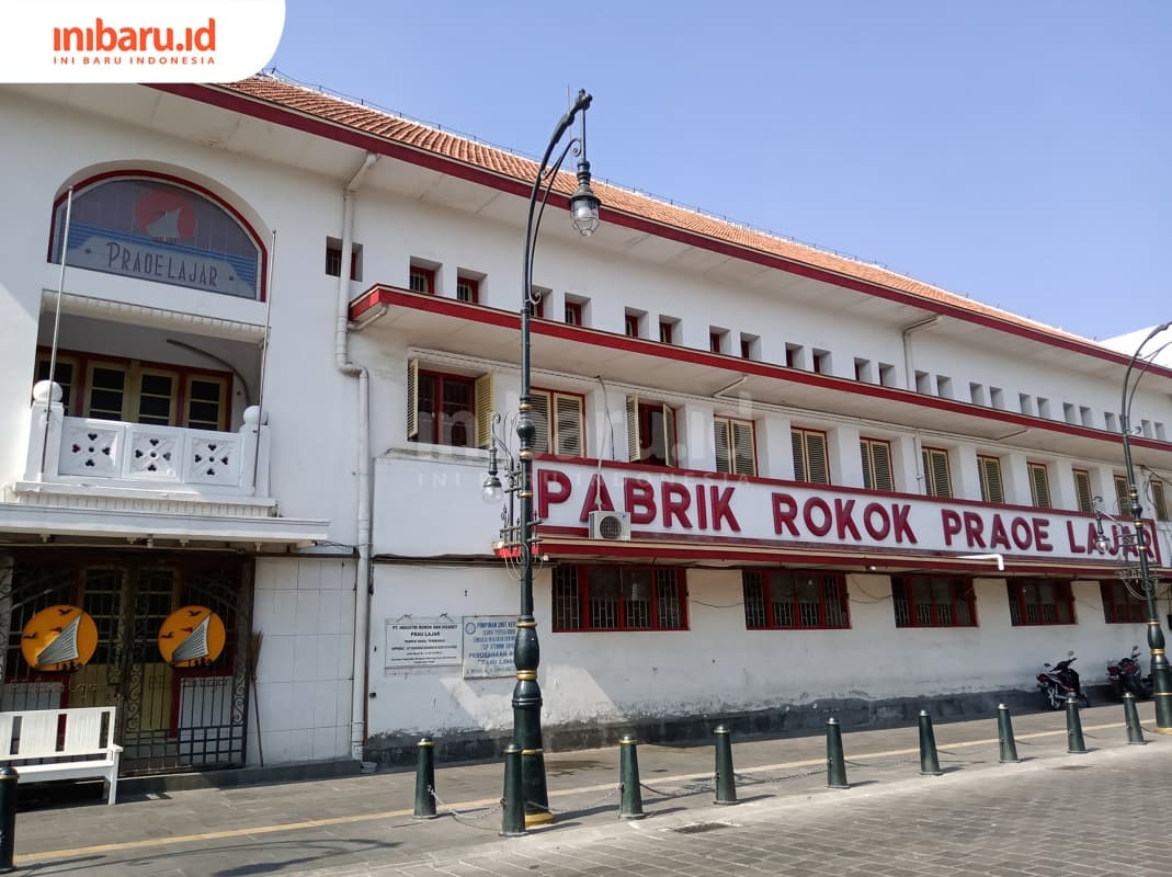 Selisik Sejarah Pabrik Rokok Praoe Lajar di Kota Lama 