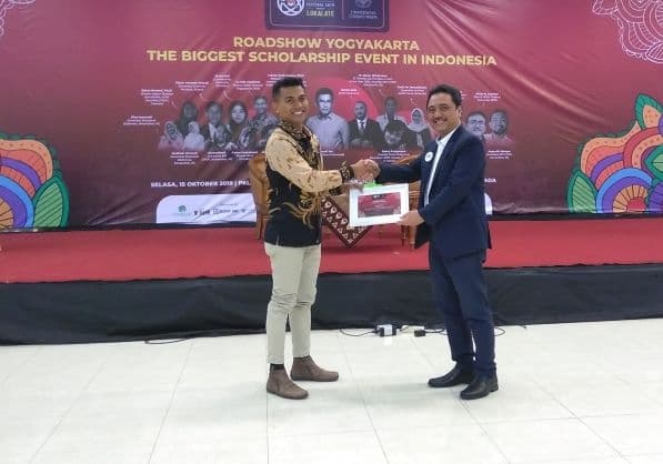 Nggak Cuma Dapat Beasiswa, Penerima OSC Juga Bisa Magang di <em>Media Grup</em>