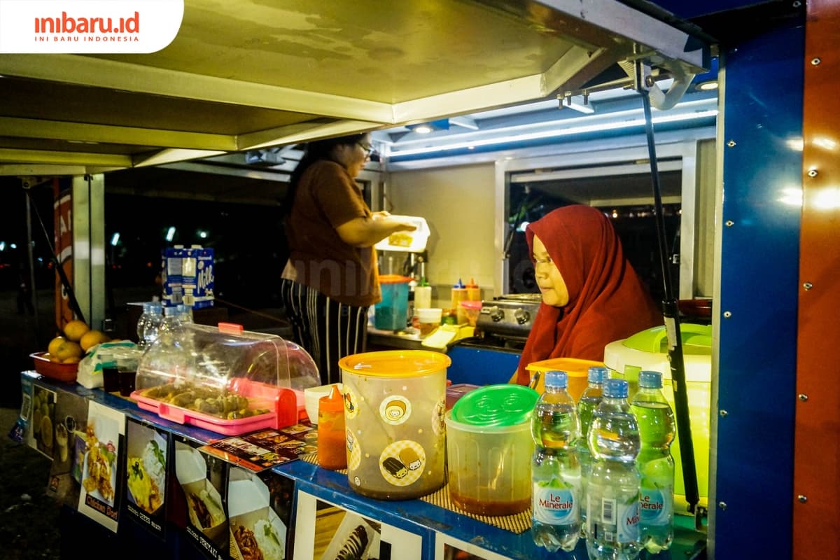 Mengulik Besaran Modal dan Keuntungan <em>Food Truck</em>